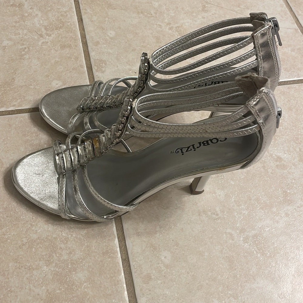 Like New Silver Gem Heels - Picture 3 of 6